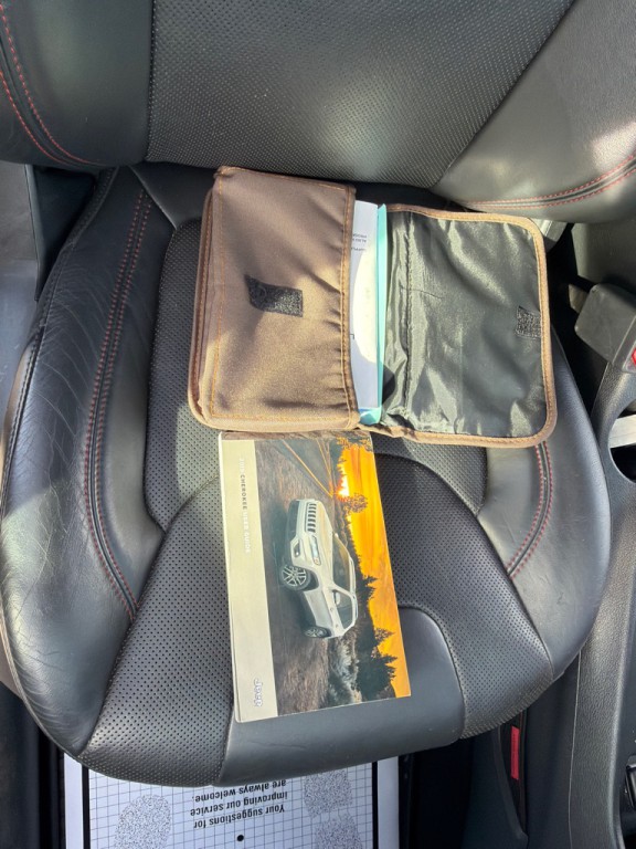 2019 Jeep Cherokee Image 20