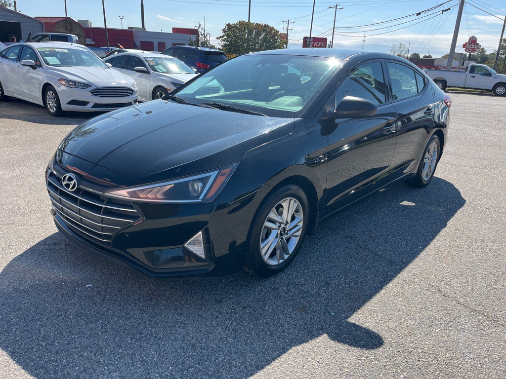 2020 Hyundai Elantra Image 1