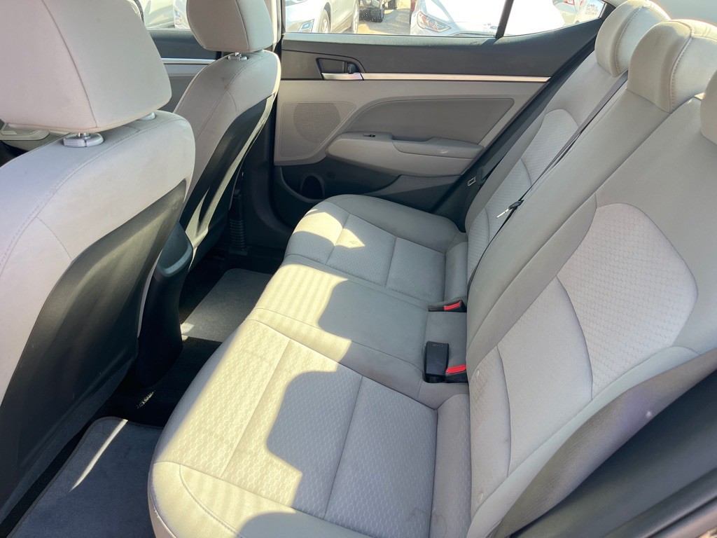 2020 Hyundai Elantra Image 8
