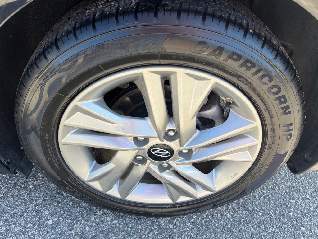 2020 Hyundai Elantra Image 9