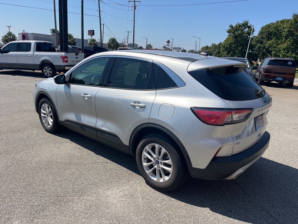 2020 Ford Escape Image 2