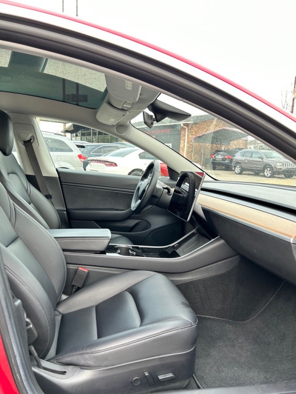 2018 Tesla Model 3 Image 9