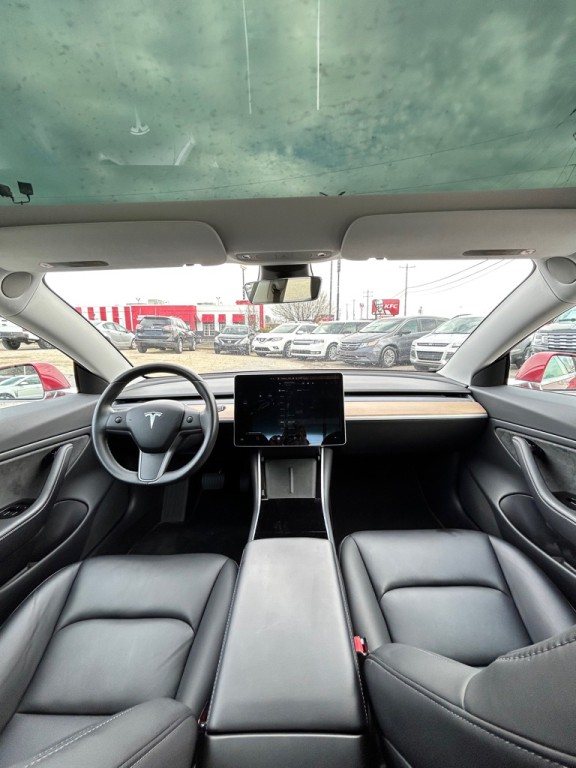 2018 Tesla Model 3 Image 11