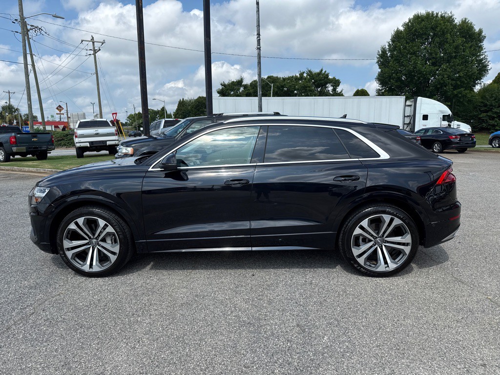 2019 Audi Q8 Image 2