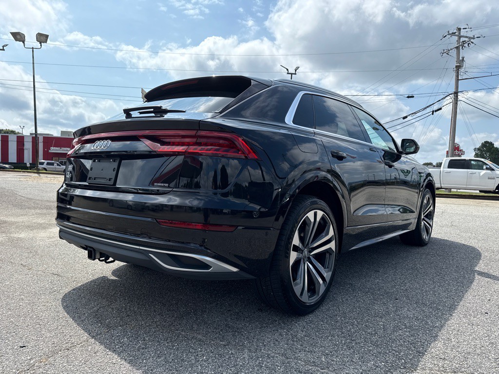 2019 Audi Q8 Image 3