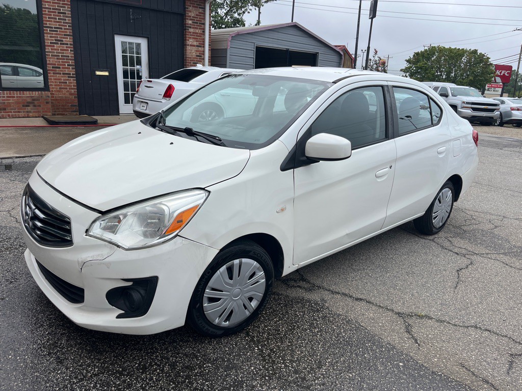 2017 Mitsubishi Mirage Image 1