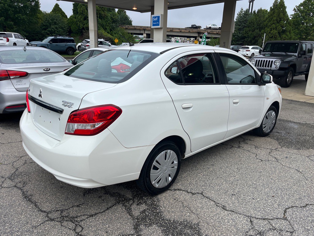 2017 Mitsubishi Mirage Image 4
