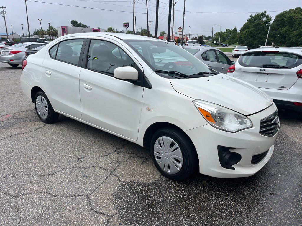 2017 Mitsubishi Mirage Image 5