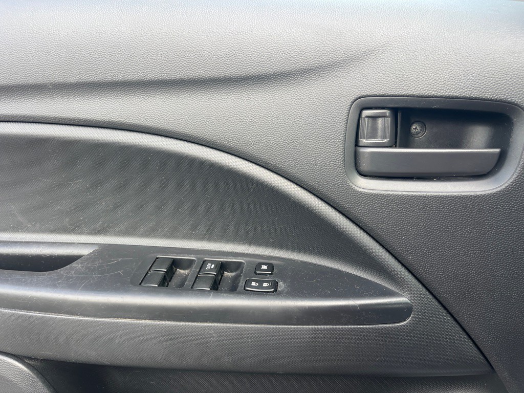 2017 Mitsubishi Mirage Image 12