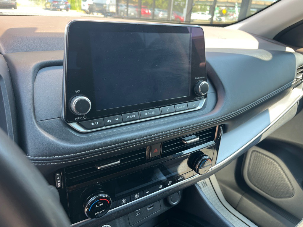 2022 Nissan Rogue Image 8