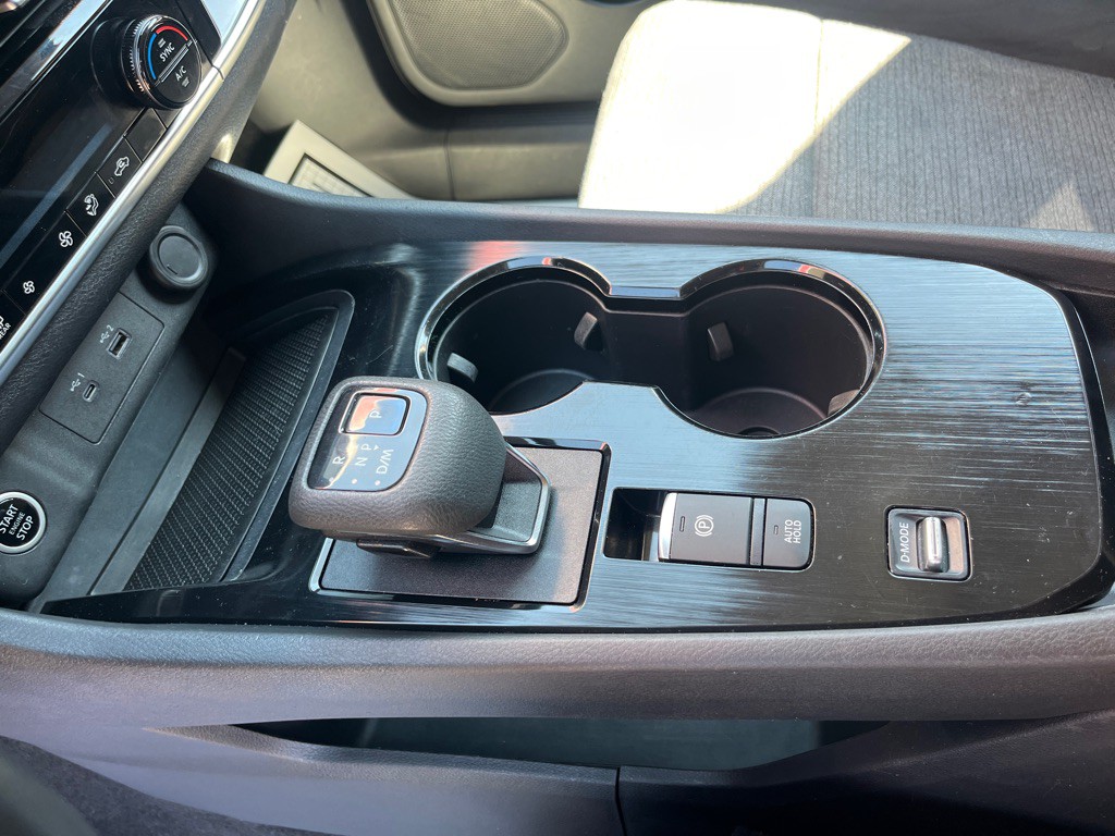 2022 Nissan Rogue Image 9