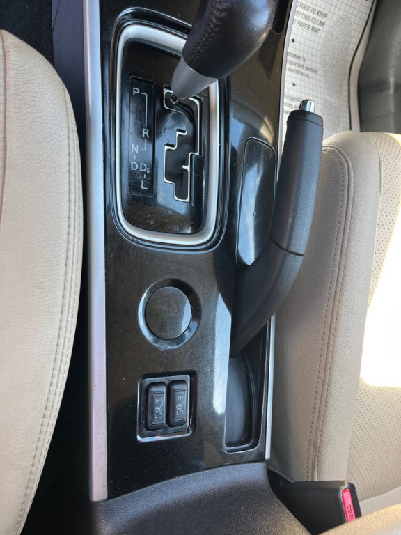 2018 Mitsubishi Outlander Image 10