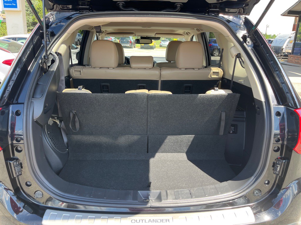 2018 Mitsubishi Outlander Image 13