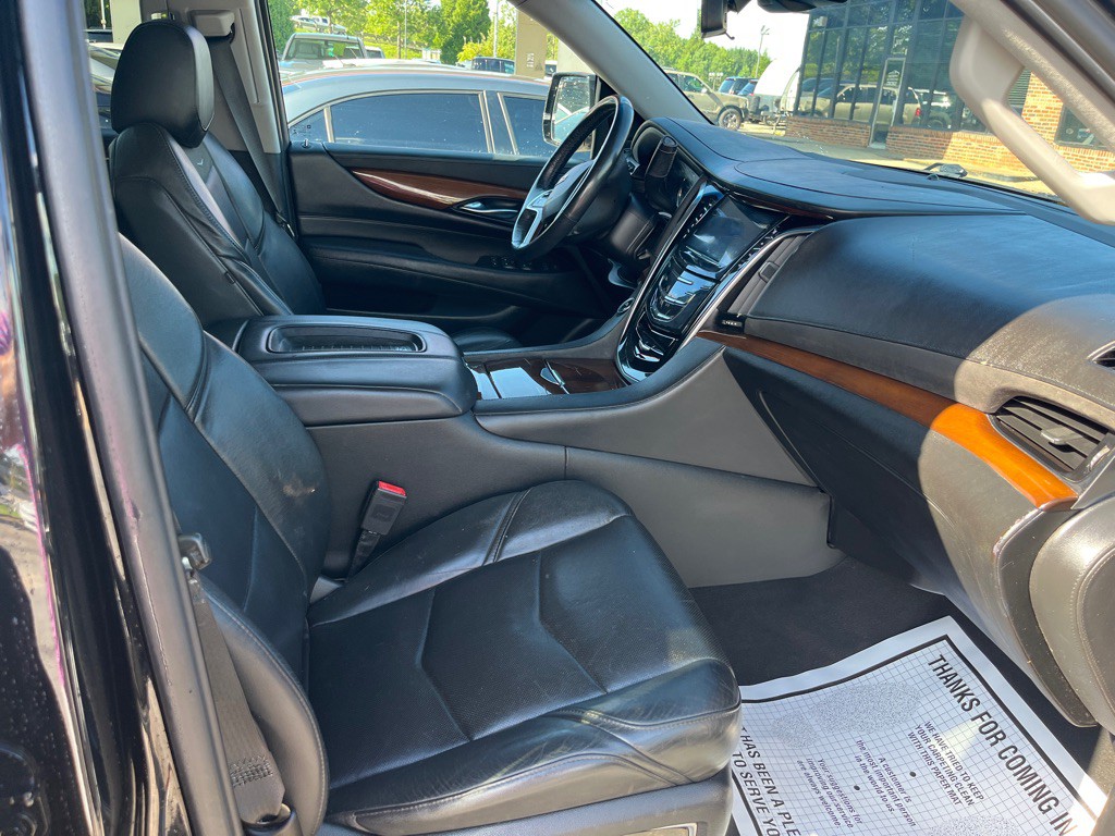 2019 Cadillac Escalade Image 7