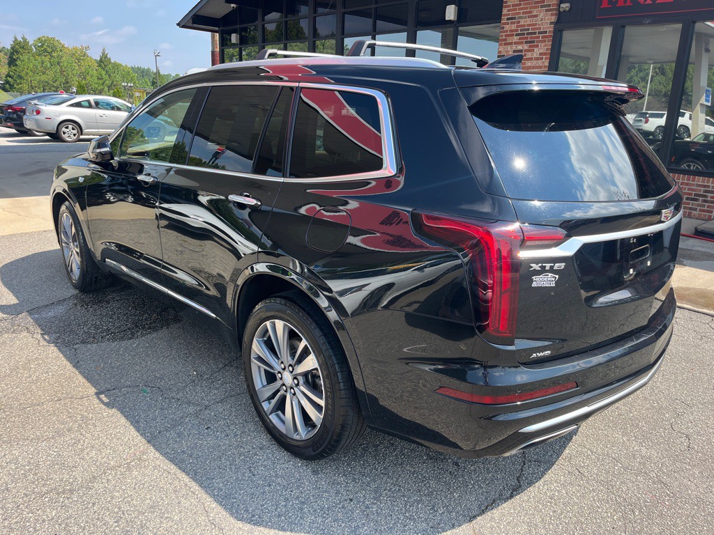2020 Cadillac XT6 Image 2