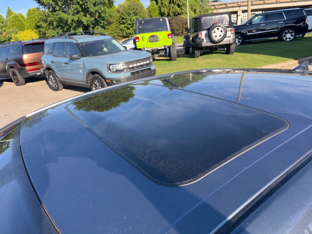 2022 Toyota Avalon Image 8