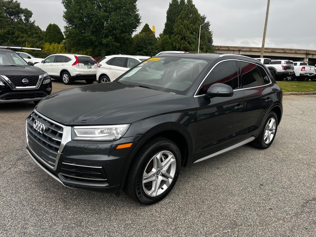 2019 Audi Q5 Image 1