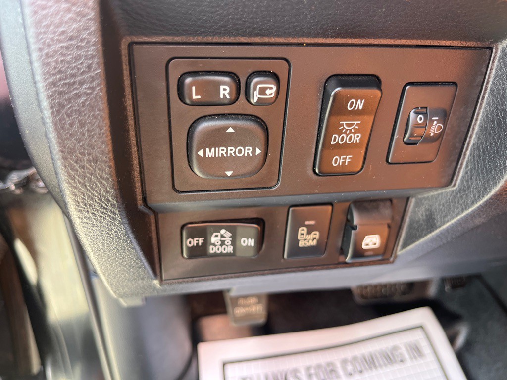 2014 Toyota Tundra Image 9