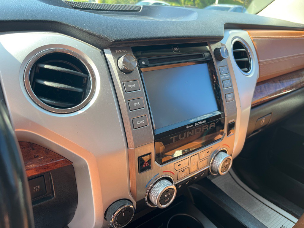 2014 Toyota Tundra Image 10