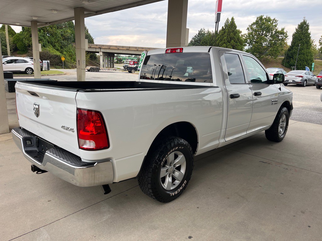2018 RAM 1500 Image 3