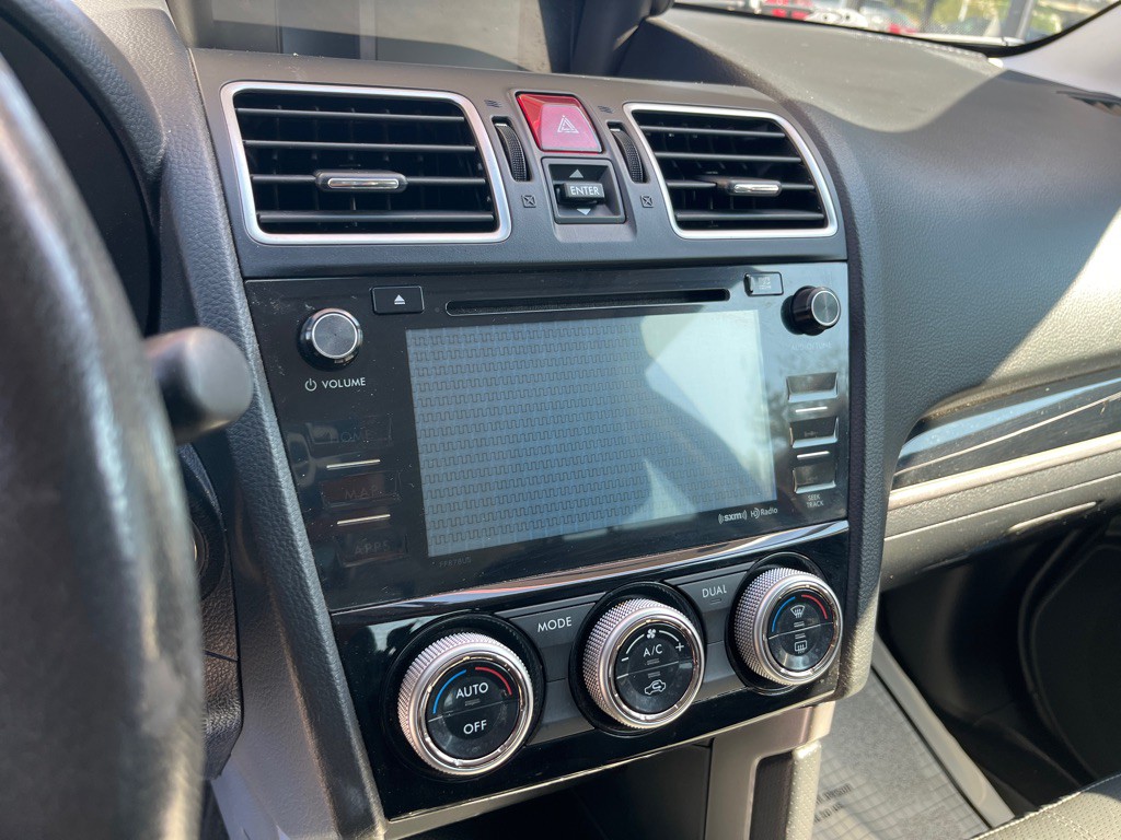 2017 Subaru Forester Image 9