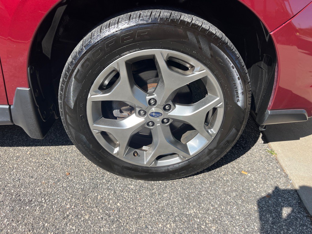 2017 Subaru Forester Image 16