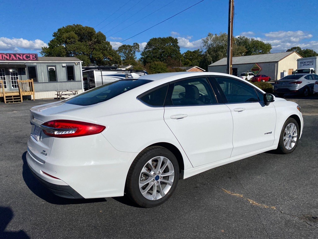 2019 Ford Fusion Image 4
