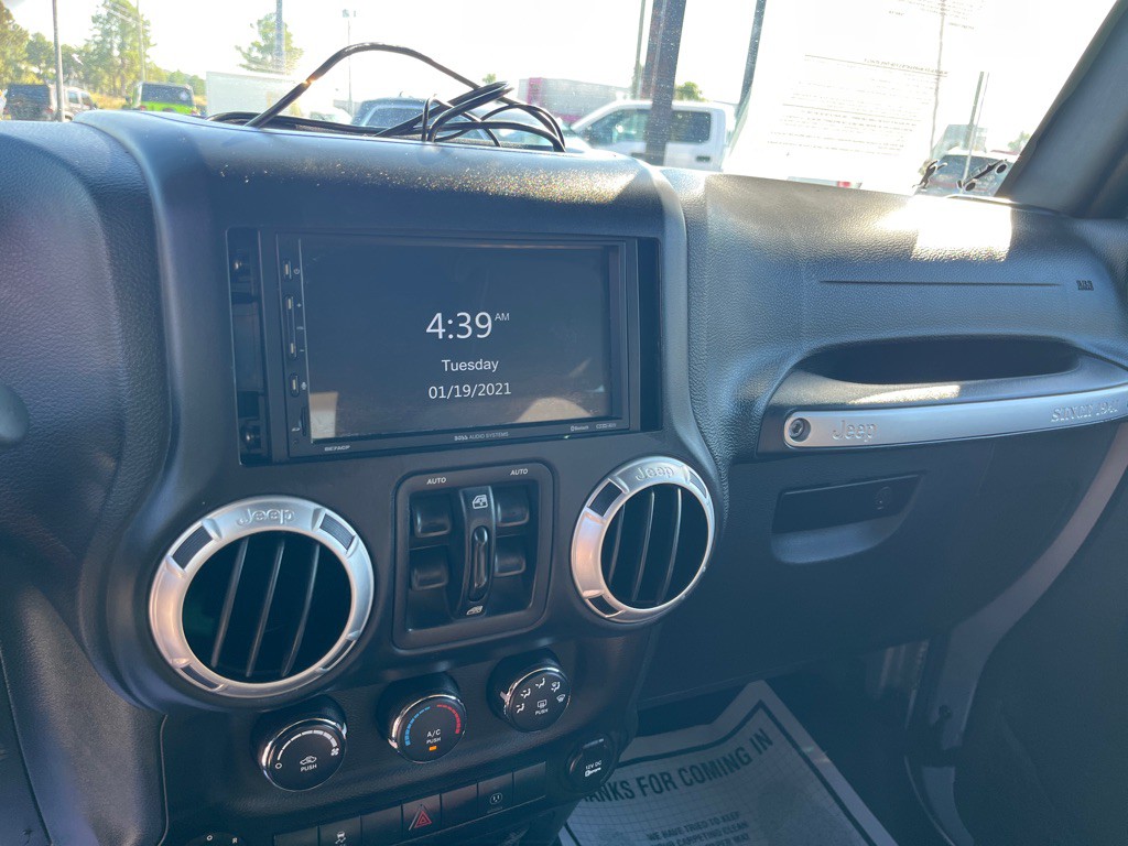 2015 Jeep Wrangler Unlimited Image 14