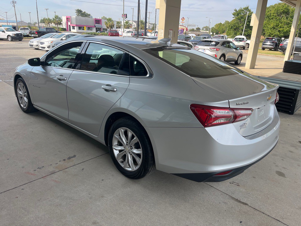 2020 Chevrolet Malibu Image 2