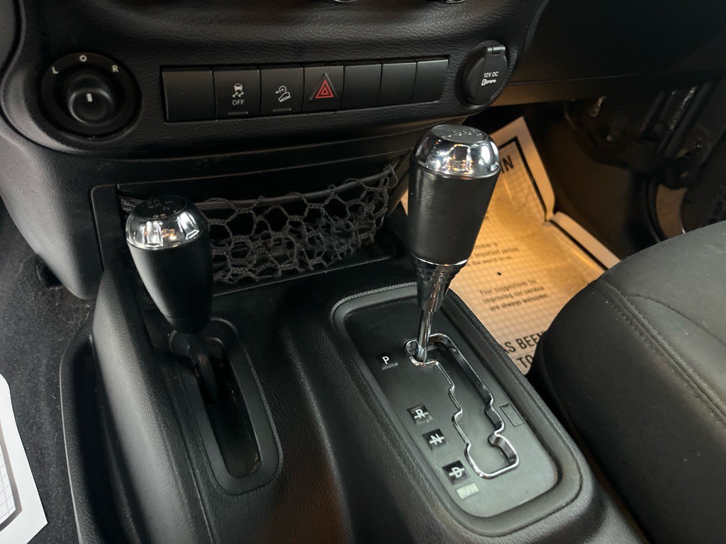 2016 Jeep Wrangler Unlimited Image 9