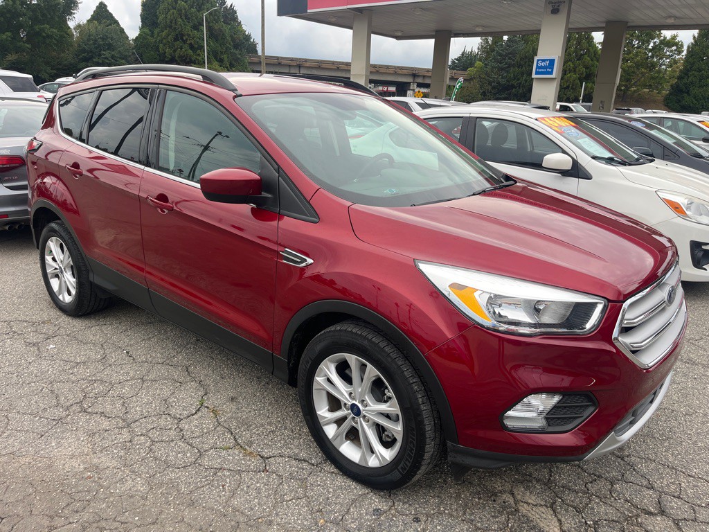 2018 Ford Escape Image 2
