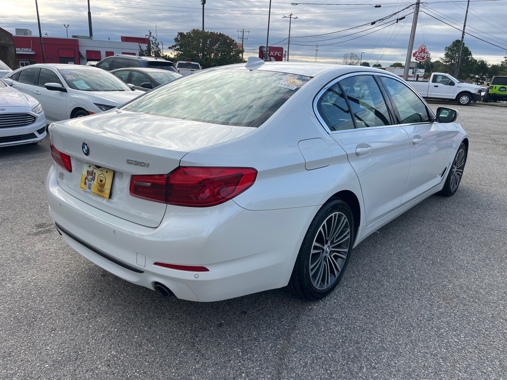 2019 BMW 5 Series Image 3