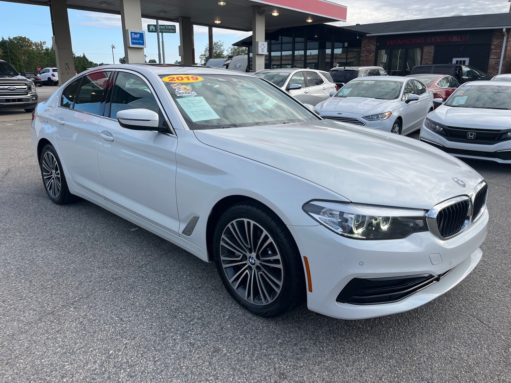 2019 BMW 5 Series Image 4