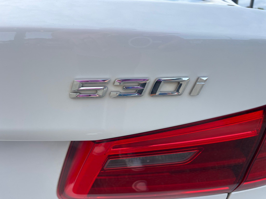 2019 BMW 5 Series Image 7