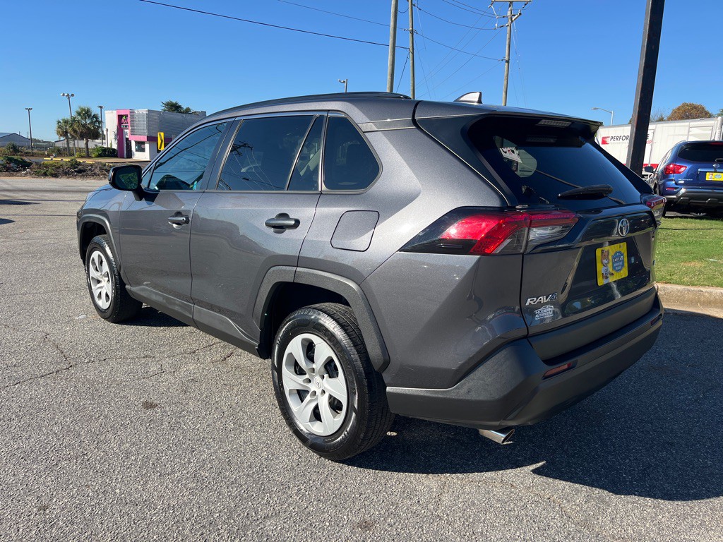 2019 Toyota Rav4 Image 2