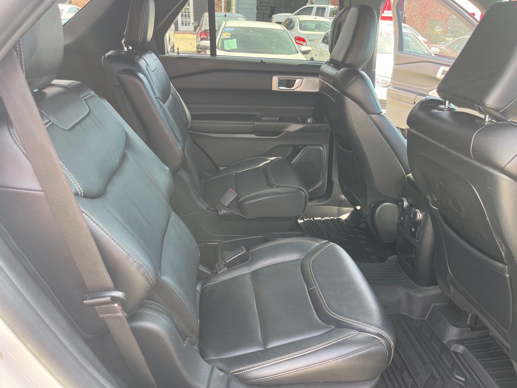 2020 Ford Explorer Image 19