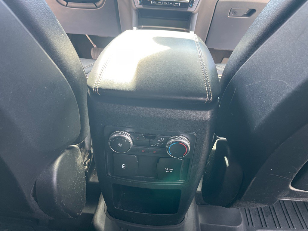 2020 Ford Explorer Image 22