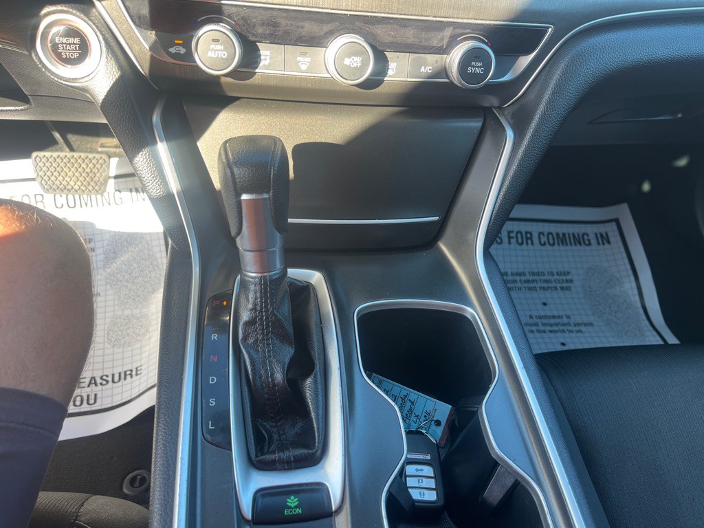 2022 Honda Accord Image 11