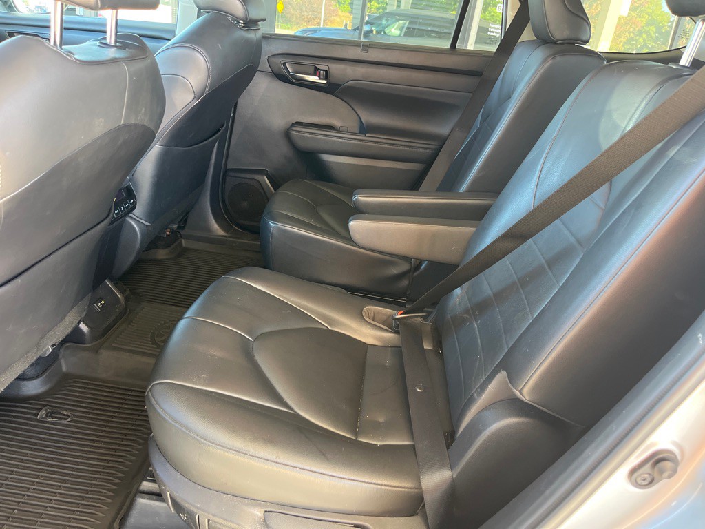 2021 Toyota Highlander Image 15