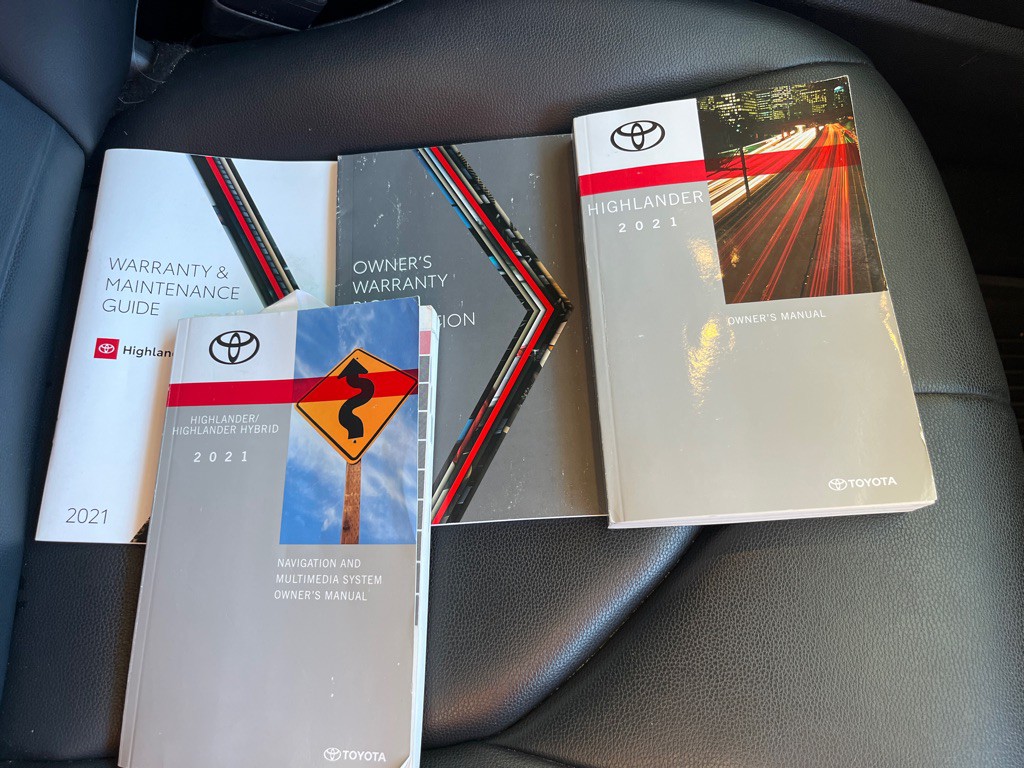 2021 Toyota Highlander Image 20