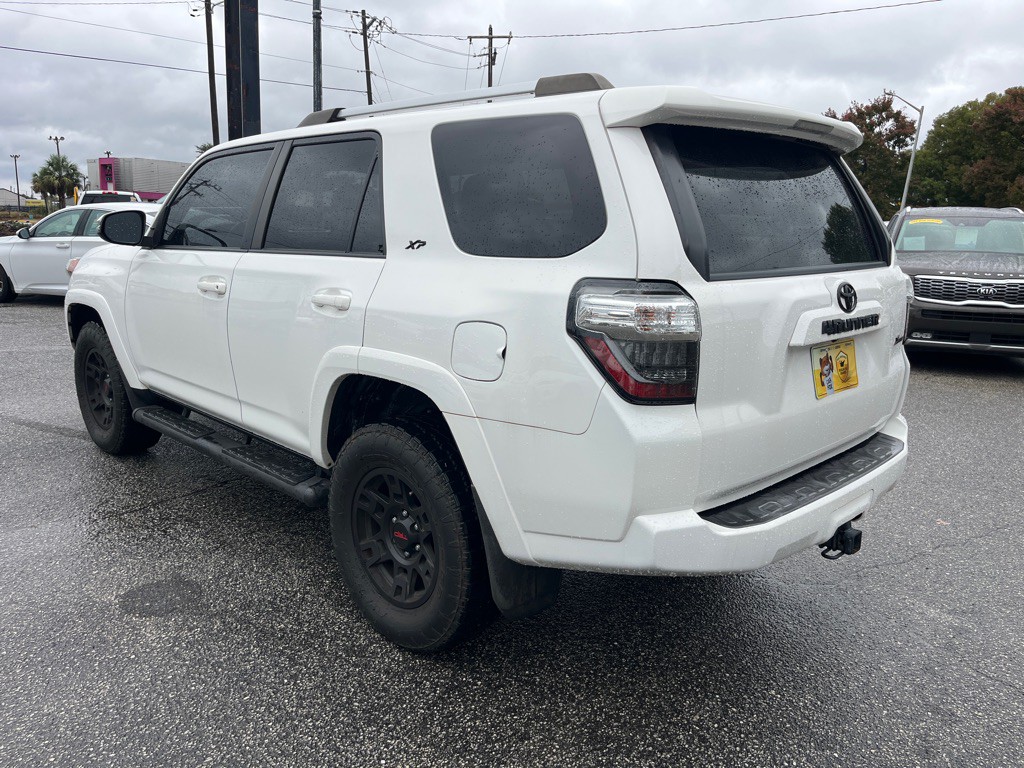 2019 Toyota 4Runner Image 2