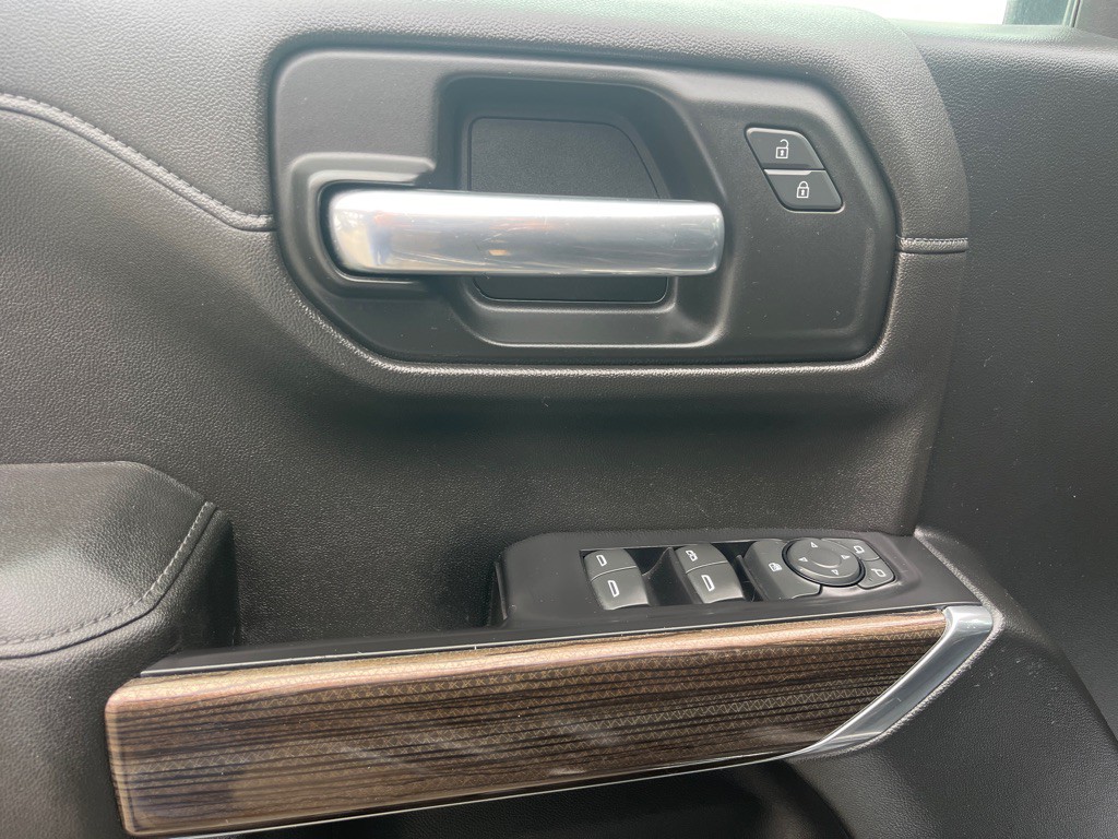 2019 Chevrolet Silverado 1500 Image 17