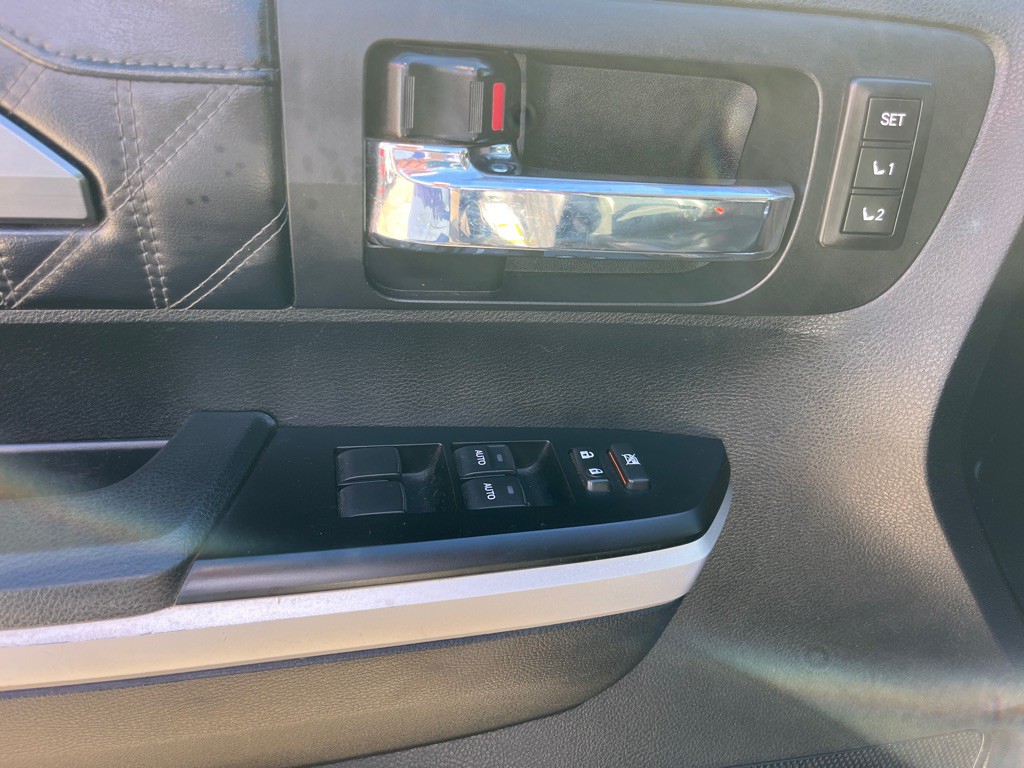 2017 Toyota Tundra Image 15