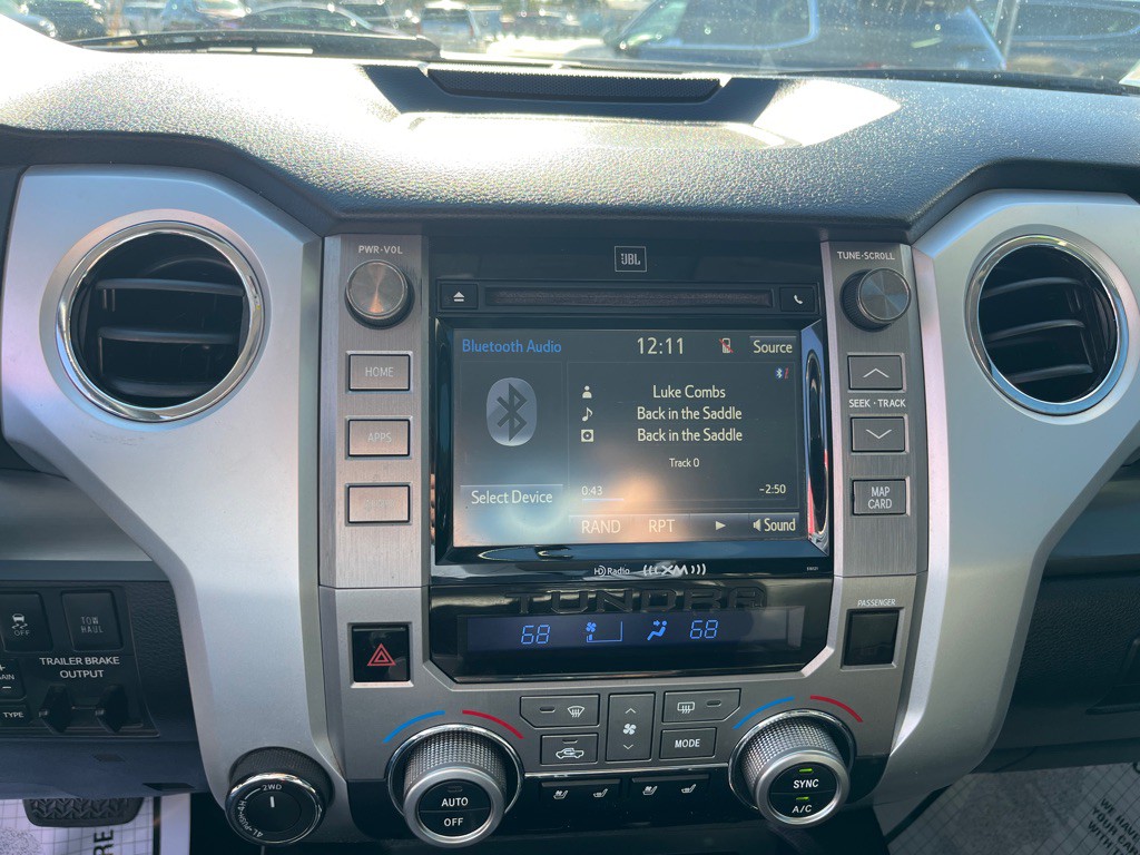 2017 Toyota Tundra Image 20