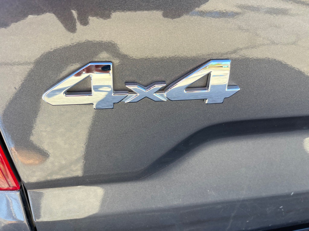 2017 Toyota Tundra Image 12