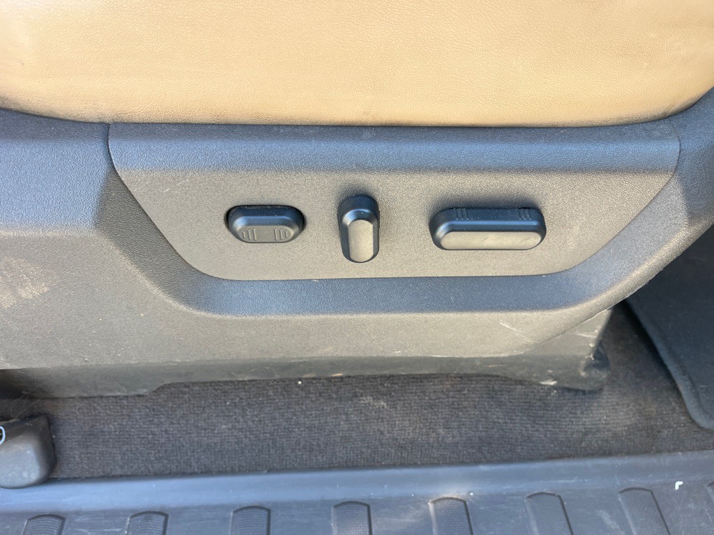 2011 Ford F-350 Image 17