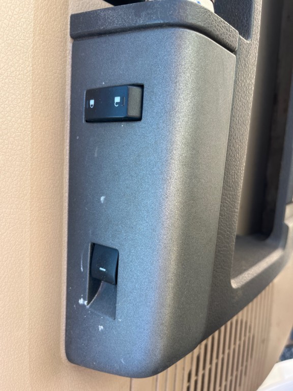 2011 Ford F-350 Image 18