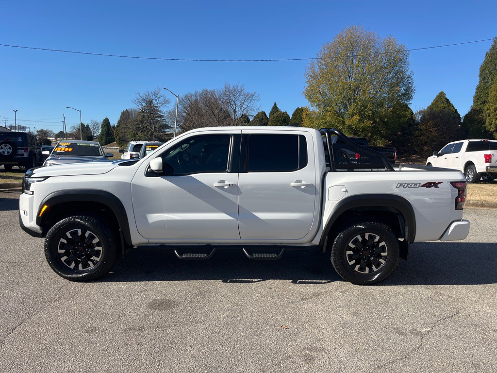 2022 Nissan Frontier Image 7