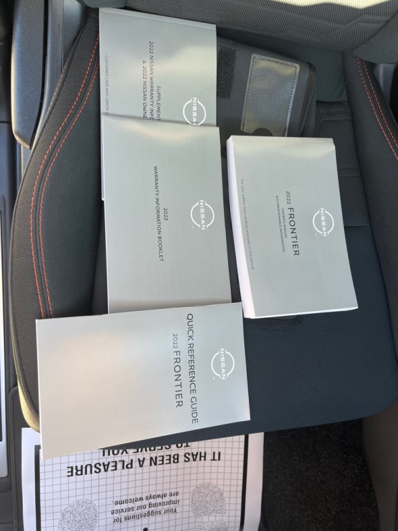 2022 Nissan Frontier Image 25