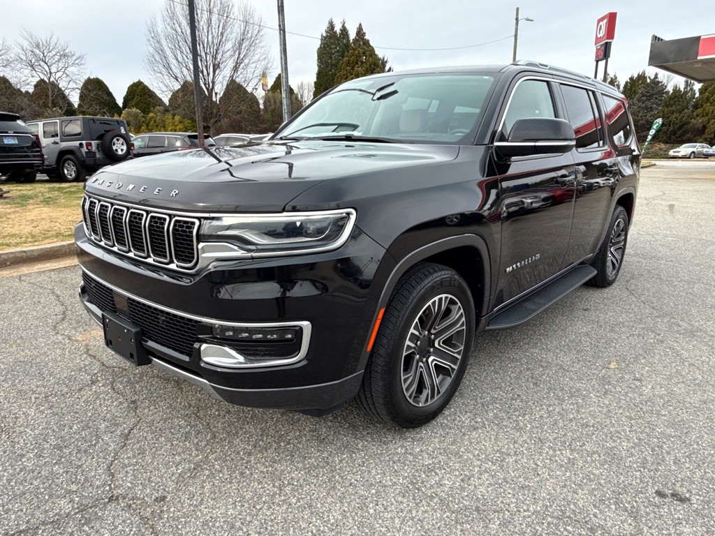 2022 Jeep Wagoneer Image 1